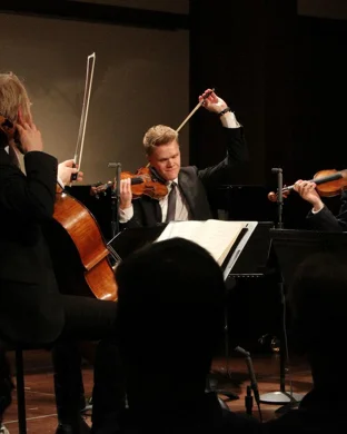 Kansas City Symphony: Justin Freer - The Polar Express In Concert